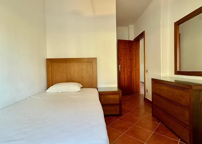 Luxury 5br With Sea View & Garden In Einbay Villa *