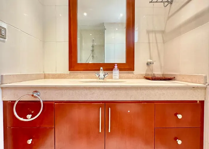 Villa Luxury 5br With Sea View & Garden In Einbay Ain Sukhna