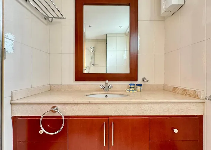 Villa Luxury 5br With Sea View & Garden In Einbay Ain Sukhna